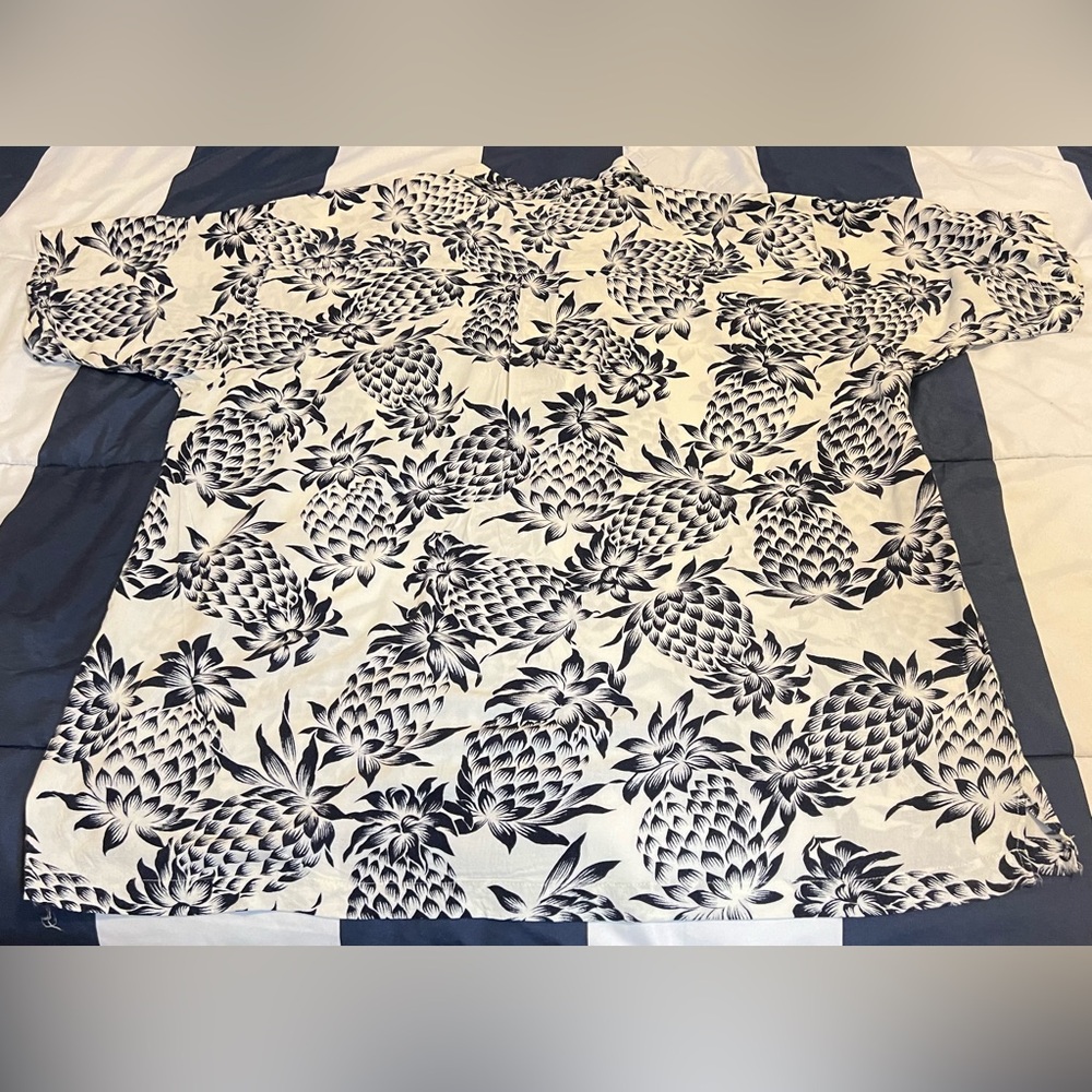 Vintage Tropical Hawaiian Shirt Button White w/Black Pineapples Men’s XXL
